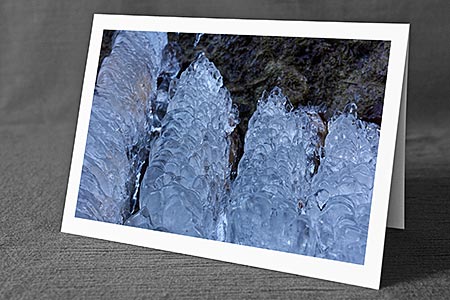A5-Fotokarte/Klappkarte mit hochwertigem Papierabzug, Einlageblatt und Umschlag. Fototitel: Säulen aus Eis (Klappkarte, Kunstkarte)